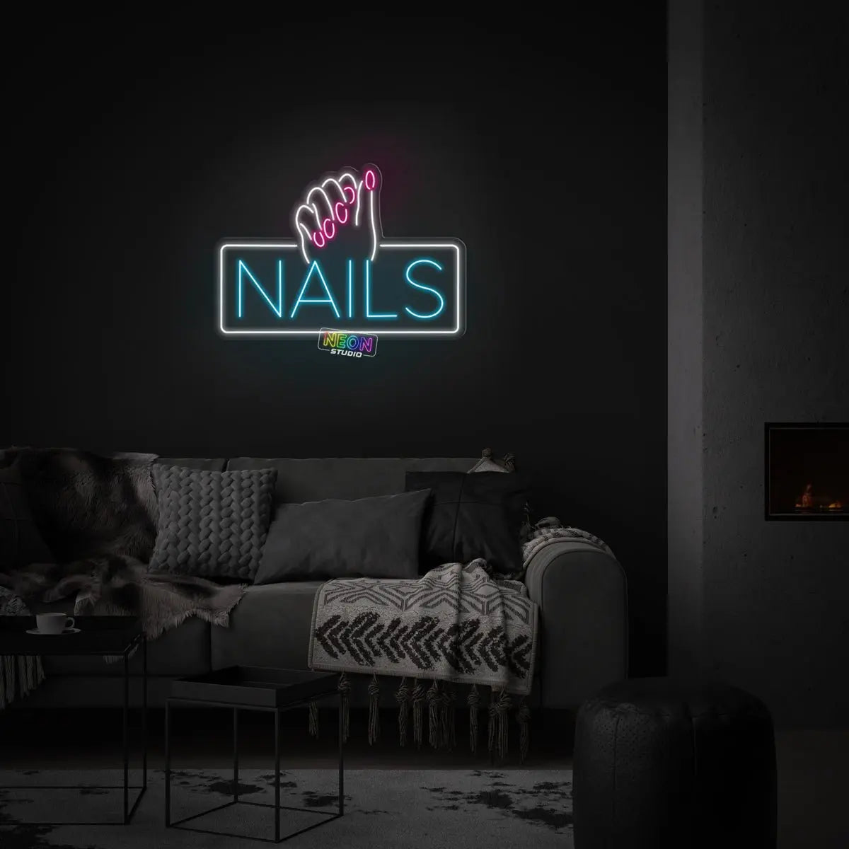 Nails 2 neon sign