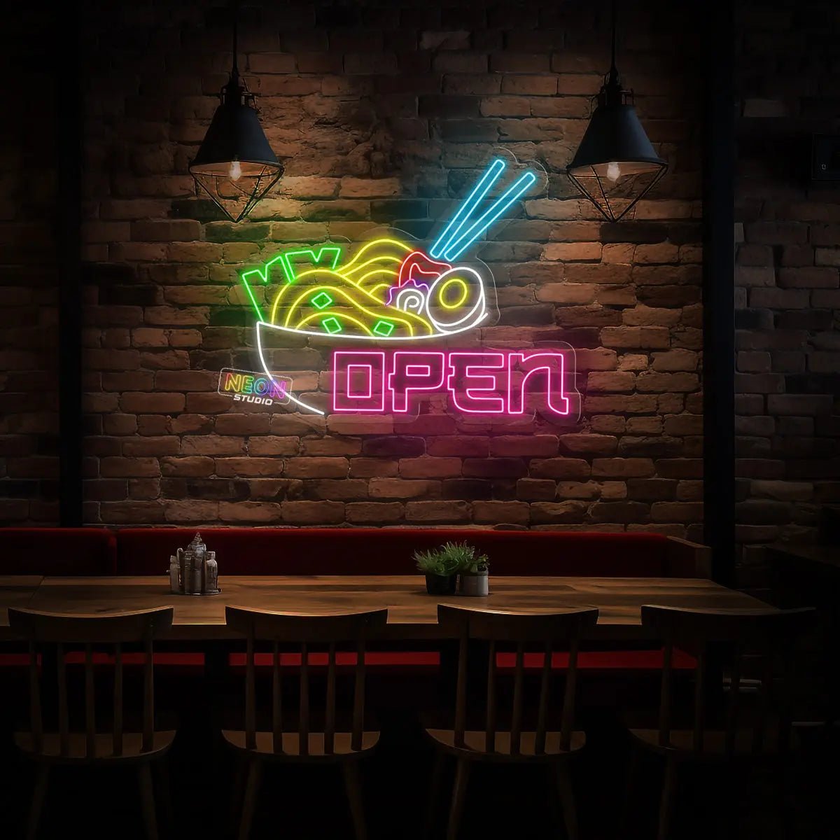 Noodle Bowl with Open text neon skylt